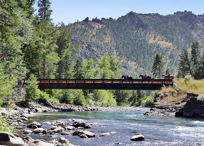 Blackwater Creek Ranch Lodge *